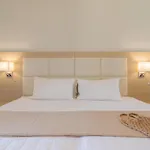 Thomas Beach Studios 4*